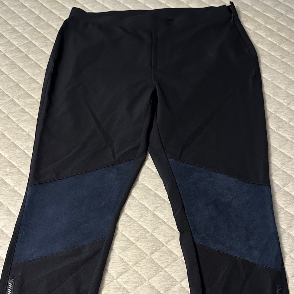 GAP Black and blue patches Pants large